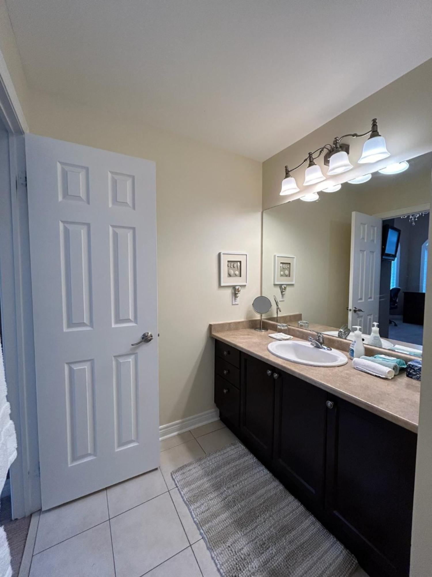 Willow Pond Satellite B&B พอร์ตแพร์รี ภายนอก รูปภาพ