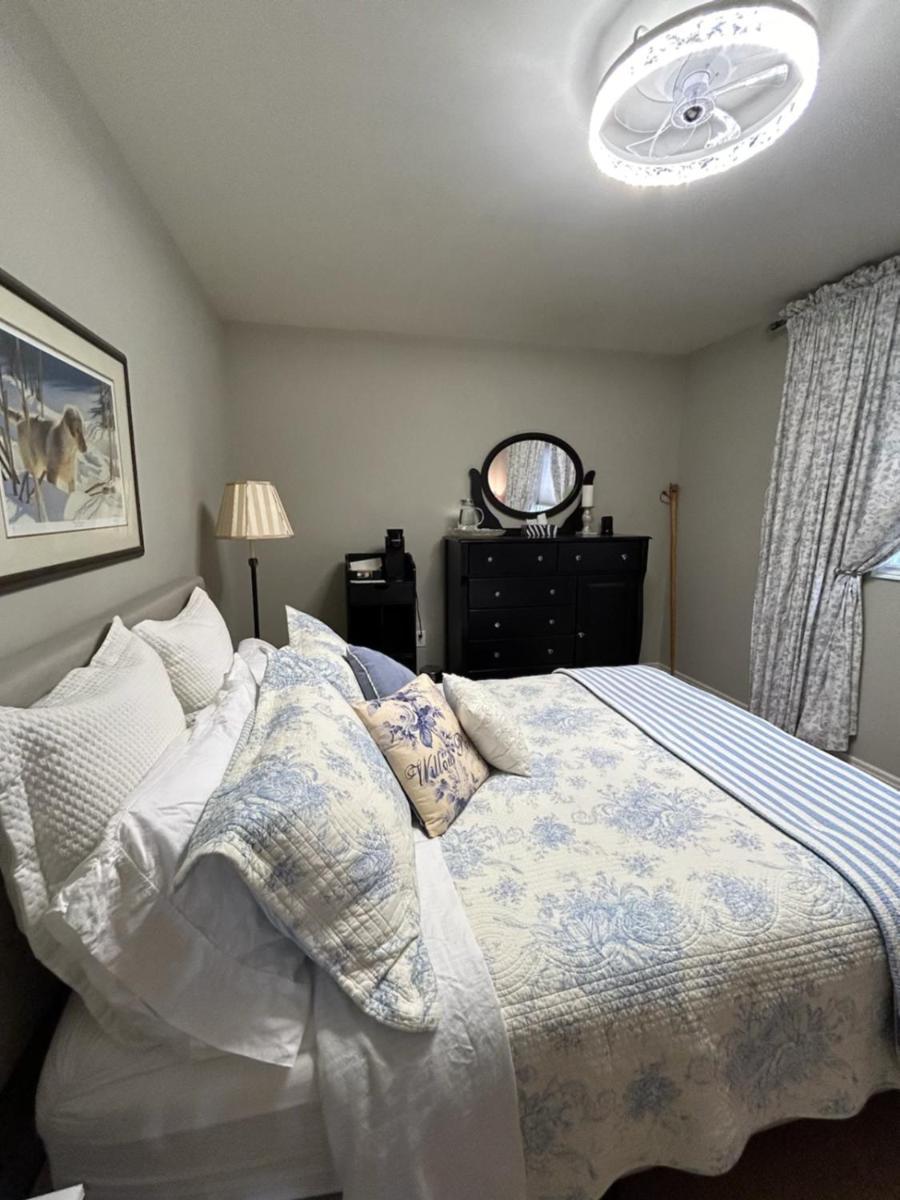 Willow Pond Satellite B&B พอร์ตแพร์รี ภายนอก รูปภาพ